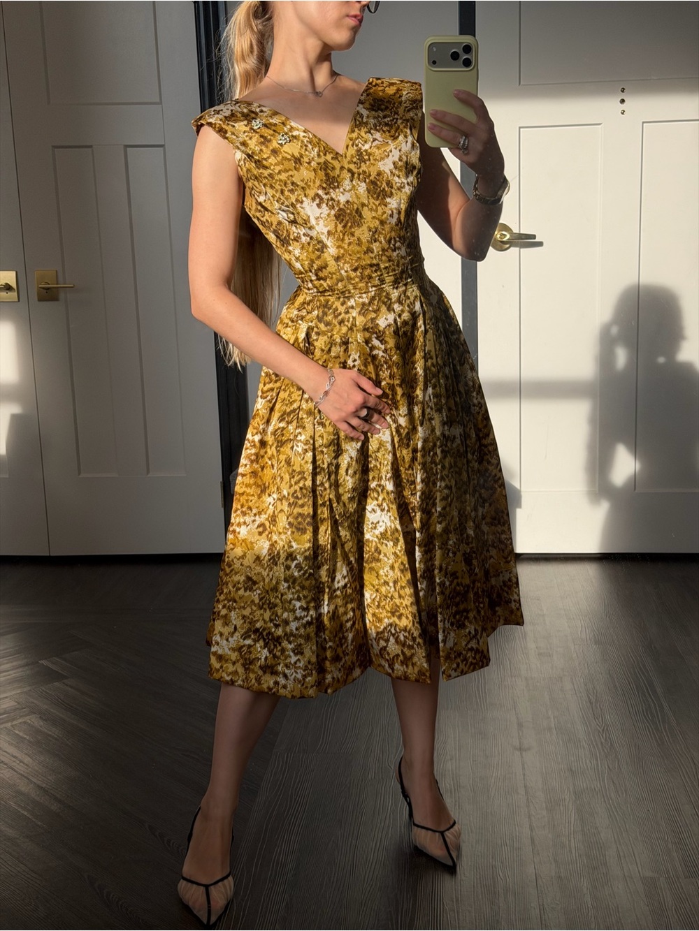 Vintage-Inspired Mustard Floral V-Neck Midi Dress